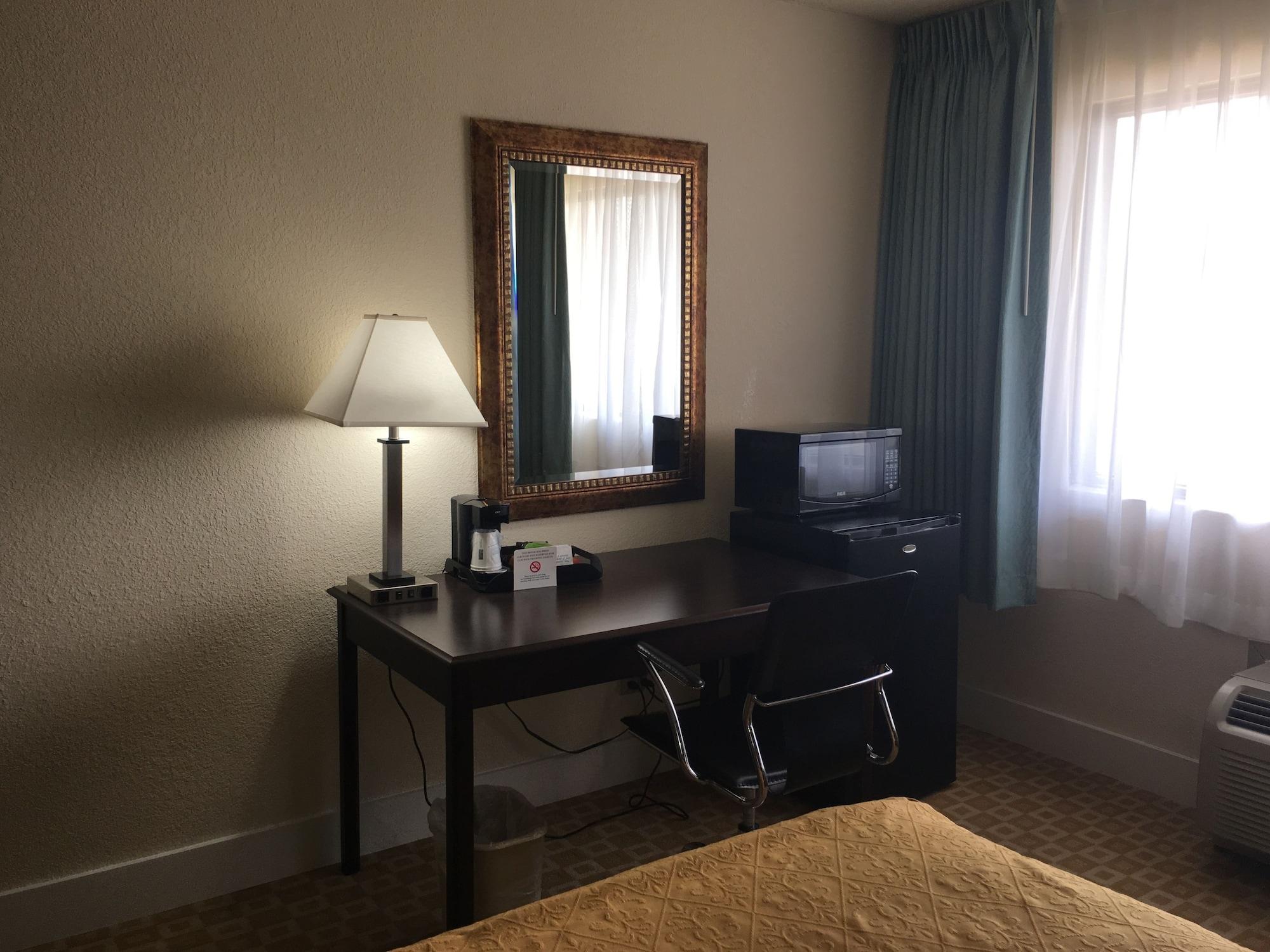 Days Inn By Wyndham Sherman Esterno foto